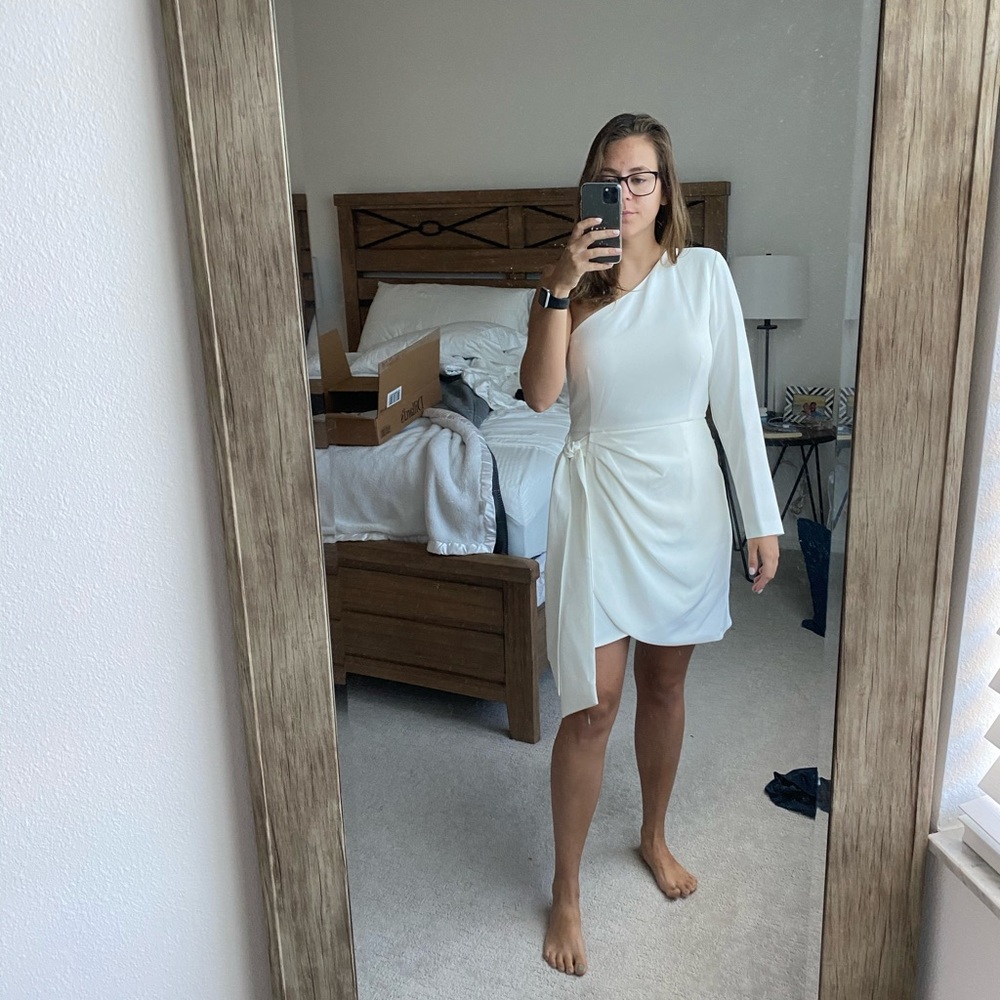 White Gianni Bini Dress